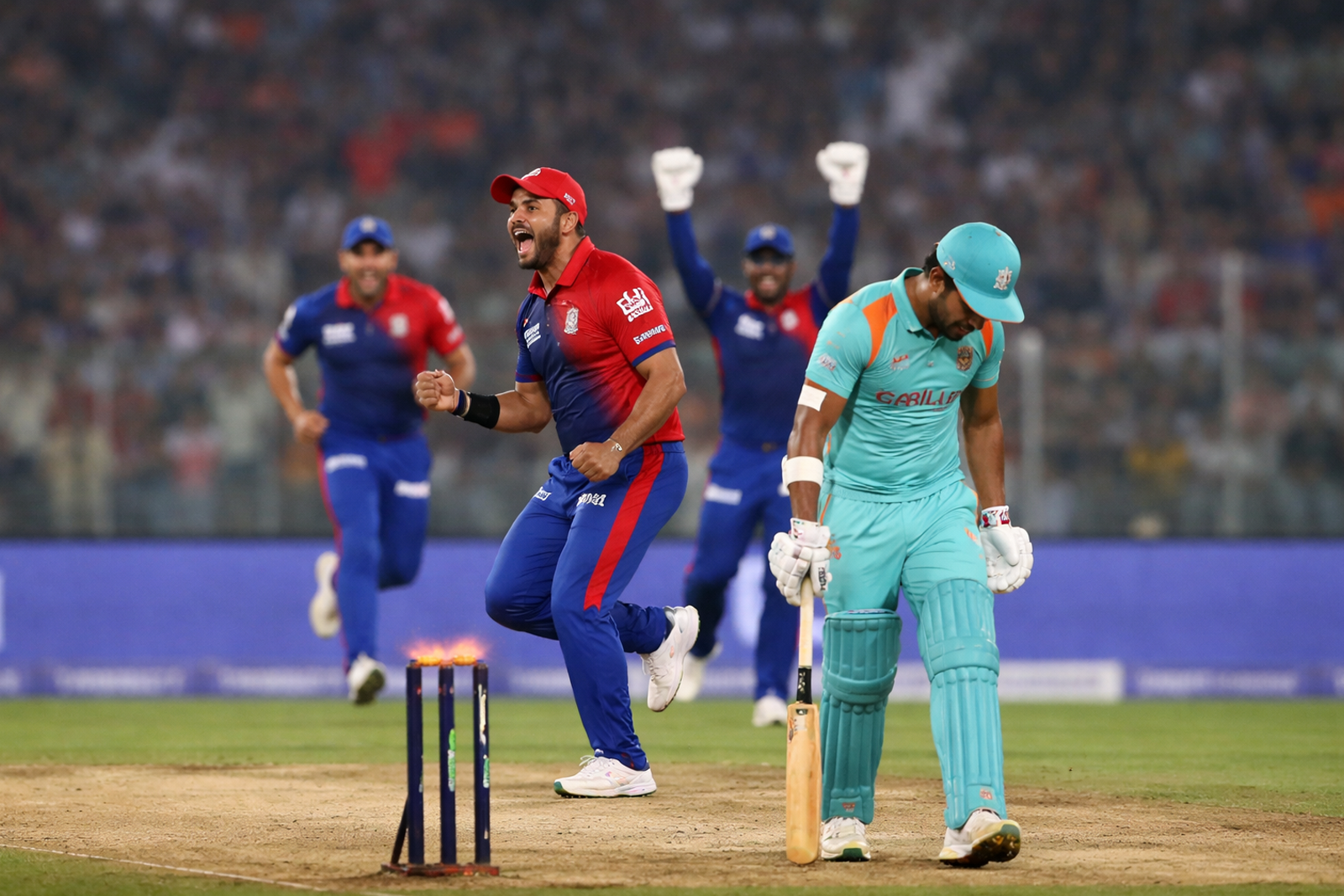 Delhi Capitals Outplay Lucknow Super Giants in Low-Scoring IPL Thriller